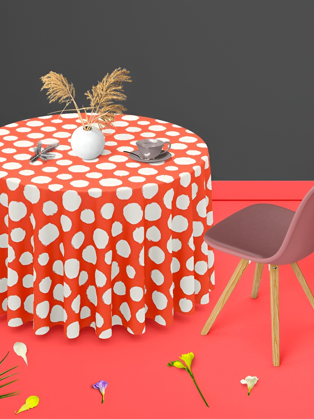 

ArtzFolio Red & White Anti-Slip Round 6-Seater Table Cover