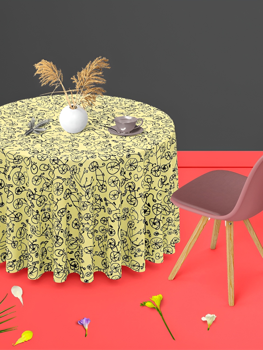 

ArtzFolio Yellow & Black Anti-Slip Round 6-Seater Table Cover