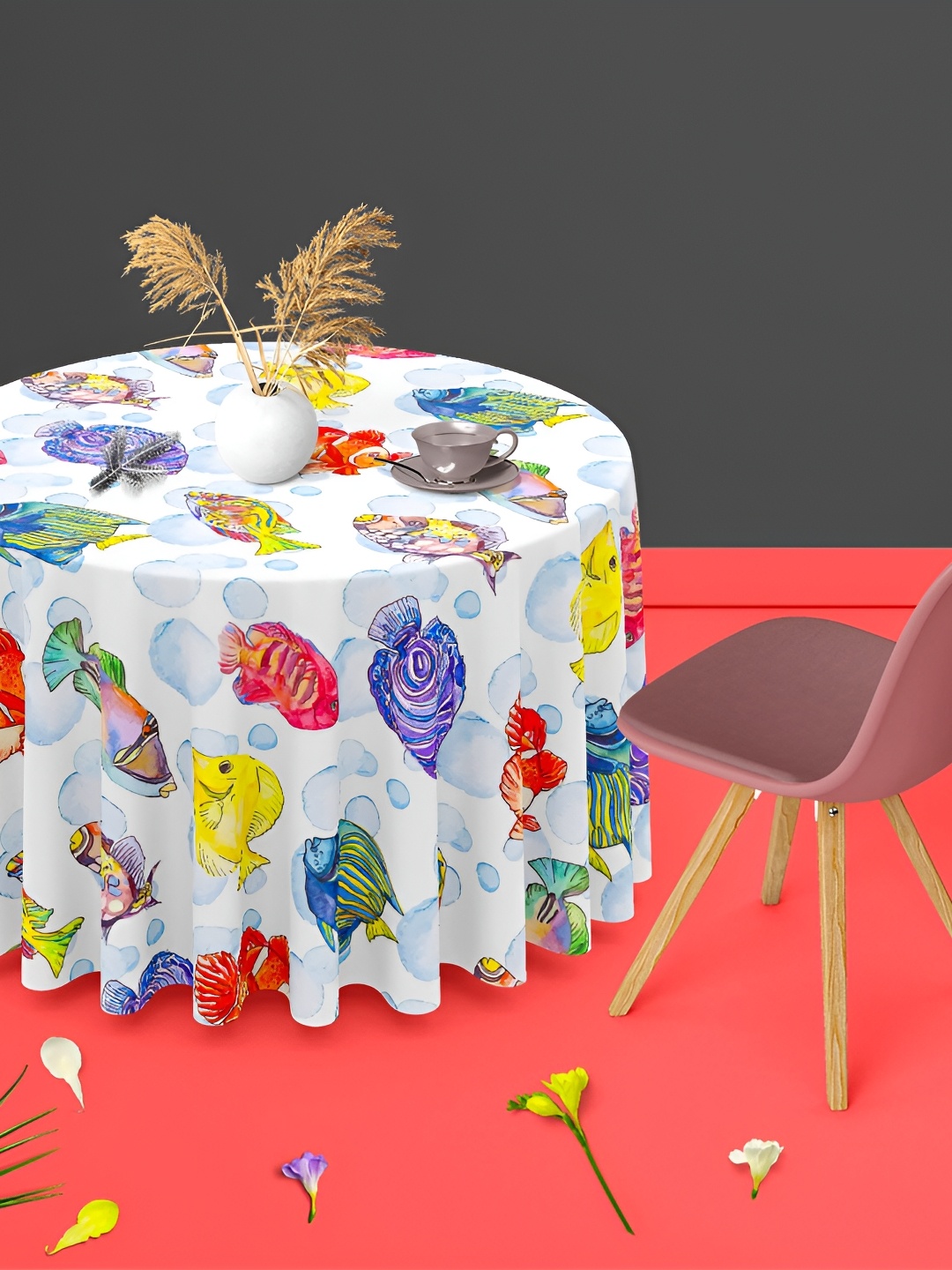 

ArtzFolio White & Yellow Anti-Slip Round 4-Seater Table Cover