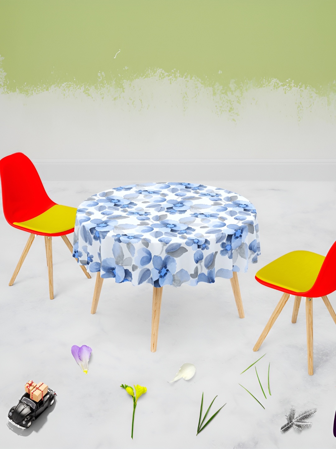 

ArtzFolio White & Blue Floral Printed Velvet Anti-Slip Round Table Cover
