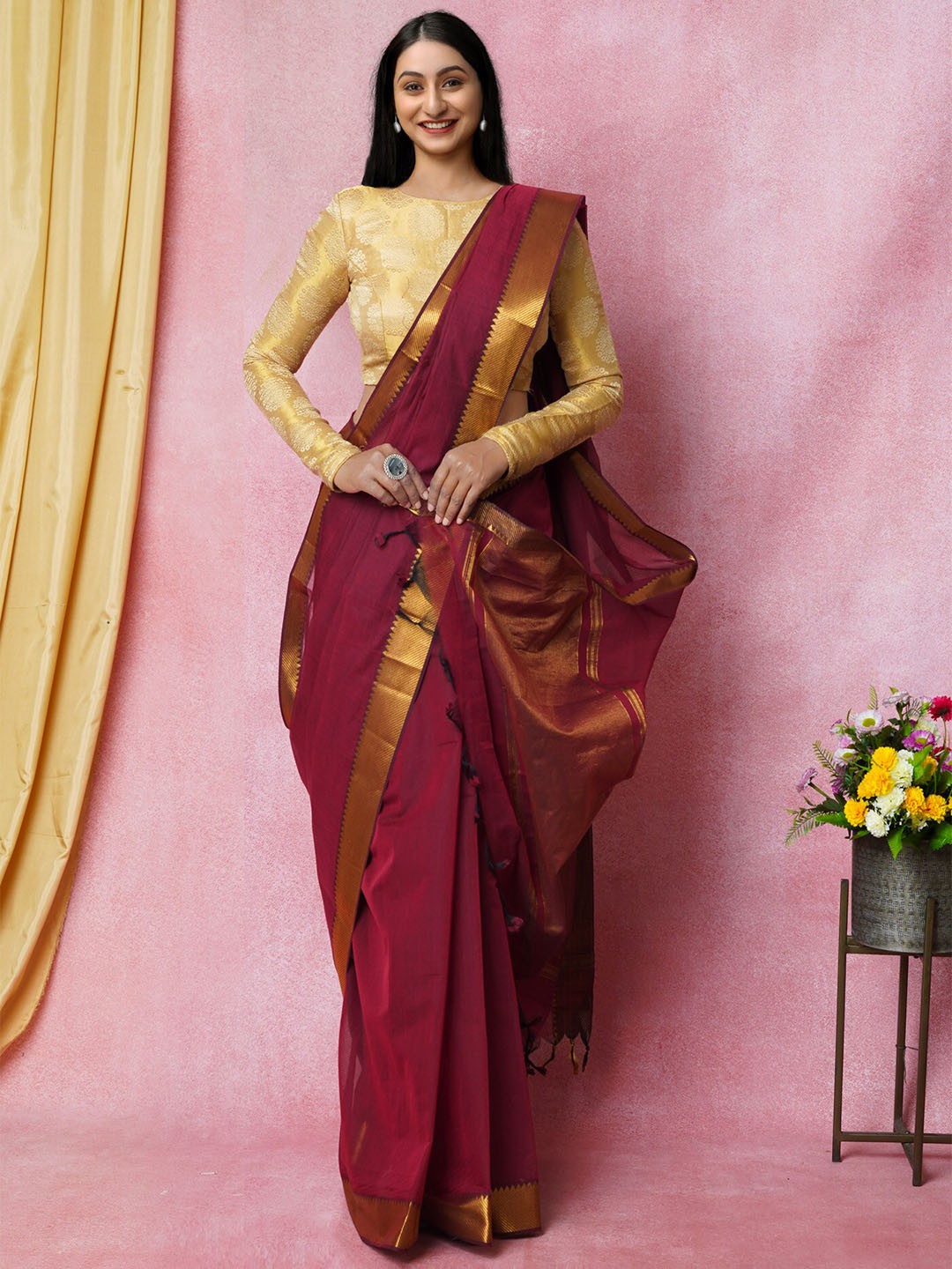 

Unnati Silks Zari Pure Cotton Handloom Mangalagiri Saree, Pink