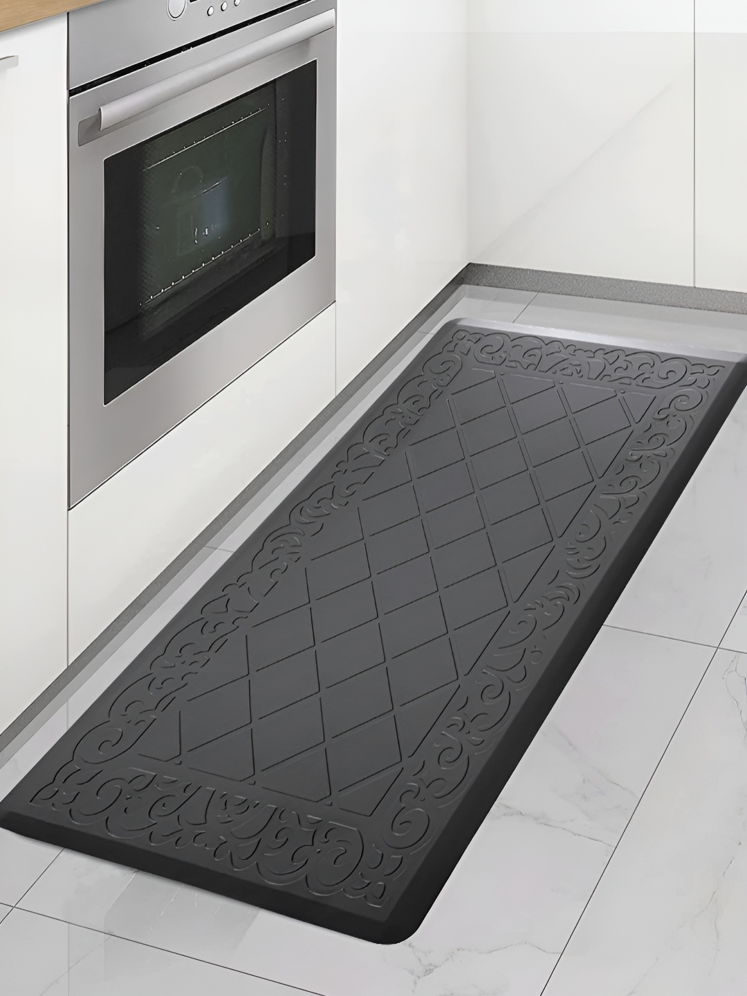 

LUXEHOME INTERNATIONAL Black Textured Anti-Skid Floor Runner