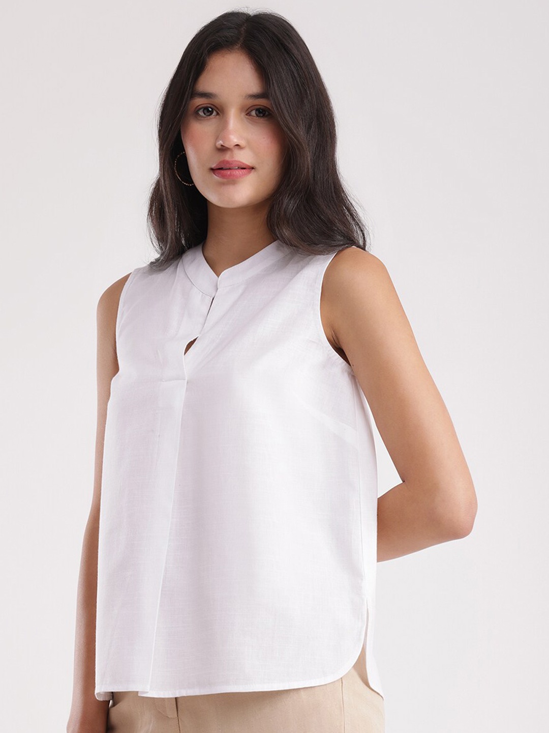 

FableStreet Mandarin Collar Linen Top, White