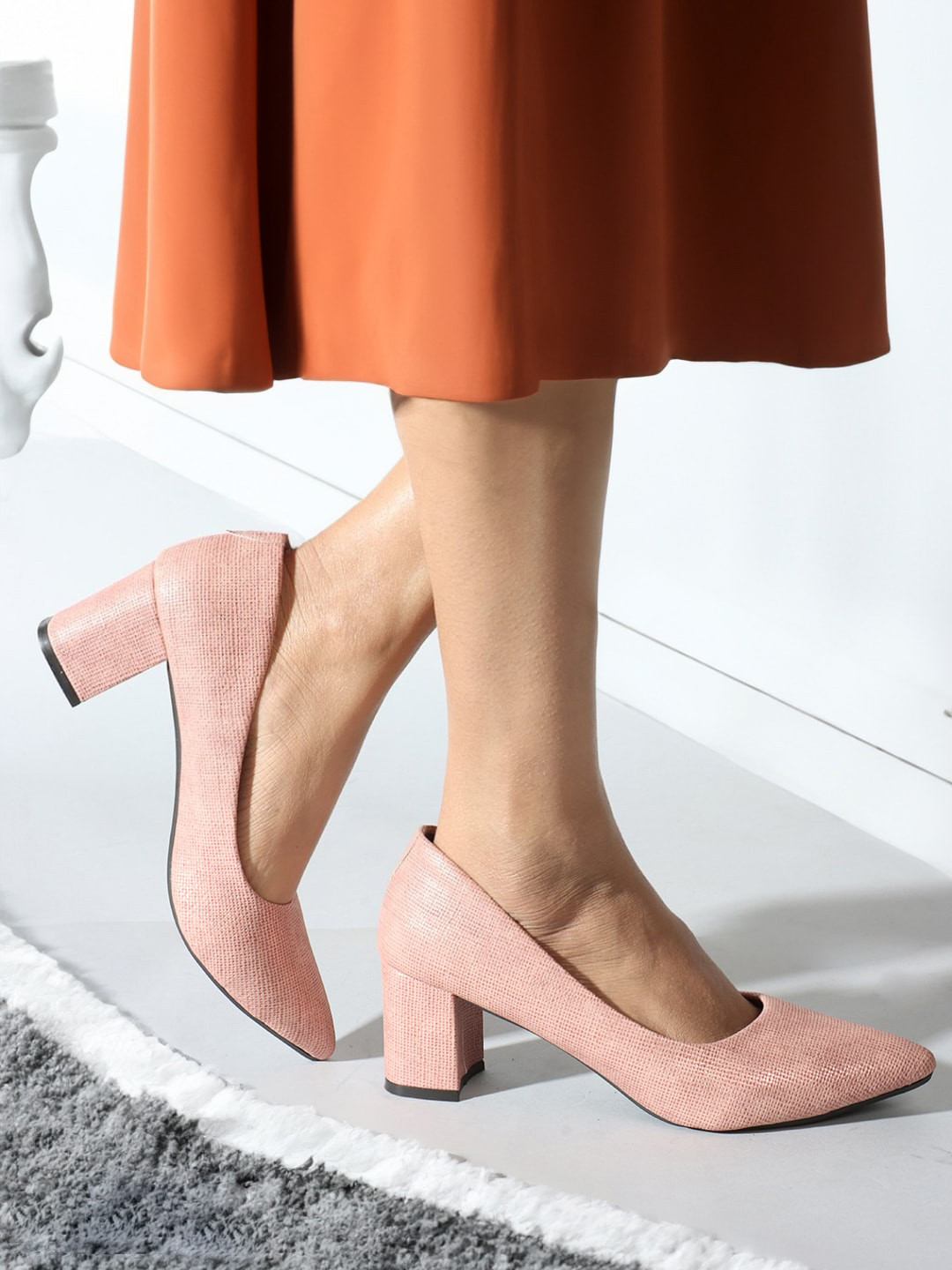 

Carlton London Women Pumps Pointed Toe Block Heels, Peach