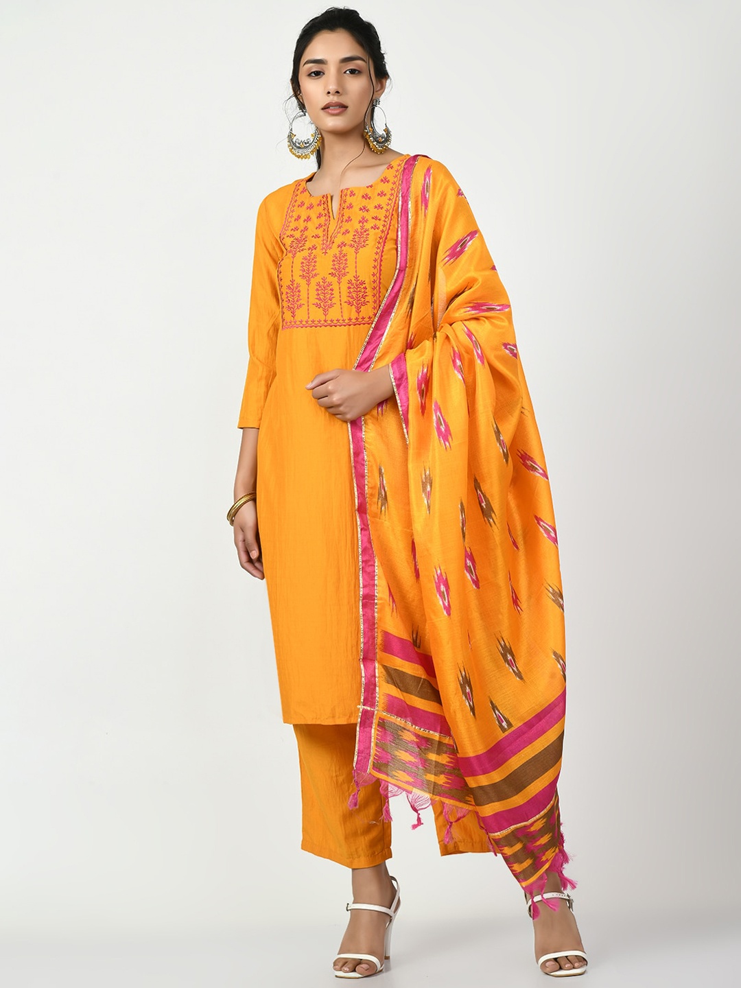 

KALINI Floral Yoke Design Regular Thread Work Kurta With Palazzos & Dupatta, Yellow