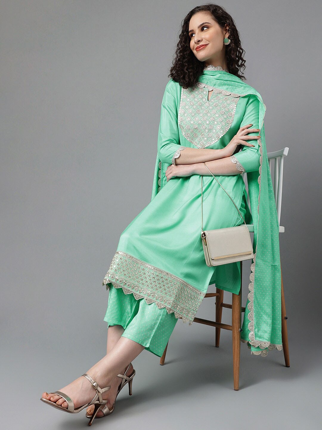 

Khushal K Women Ethnic Motifs Embroidered Regular Kurta with Trousers & With Dupatta, Green