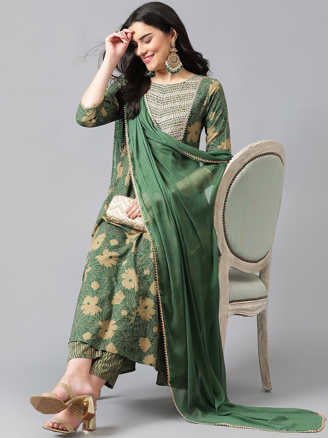 

Khushal K Women Ethnic Motifs Embroidered Regular Gotta Patti Kurta with Palazzos & With Dupatta, Green