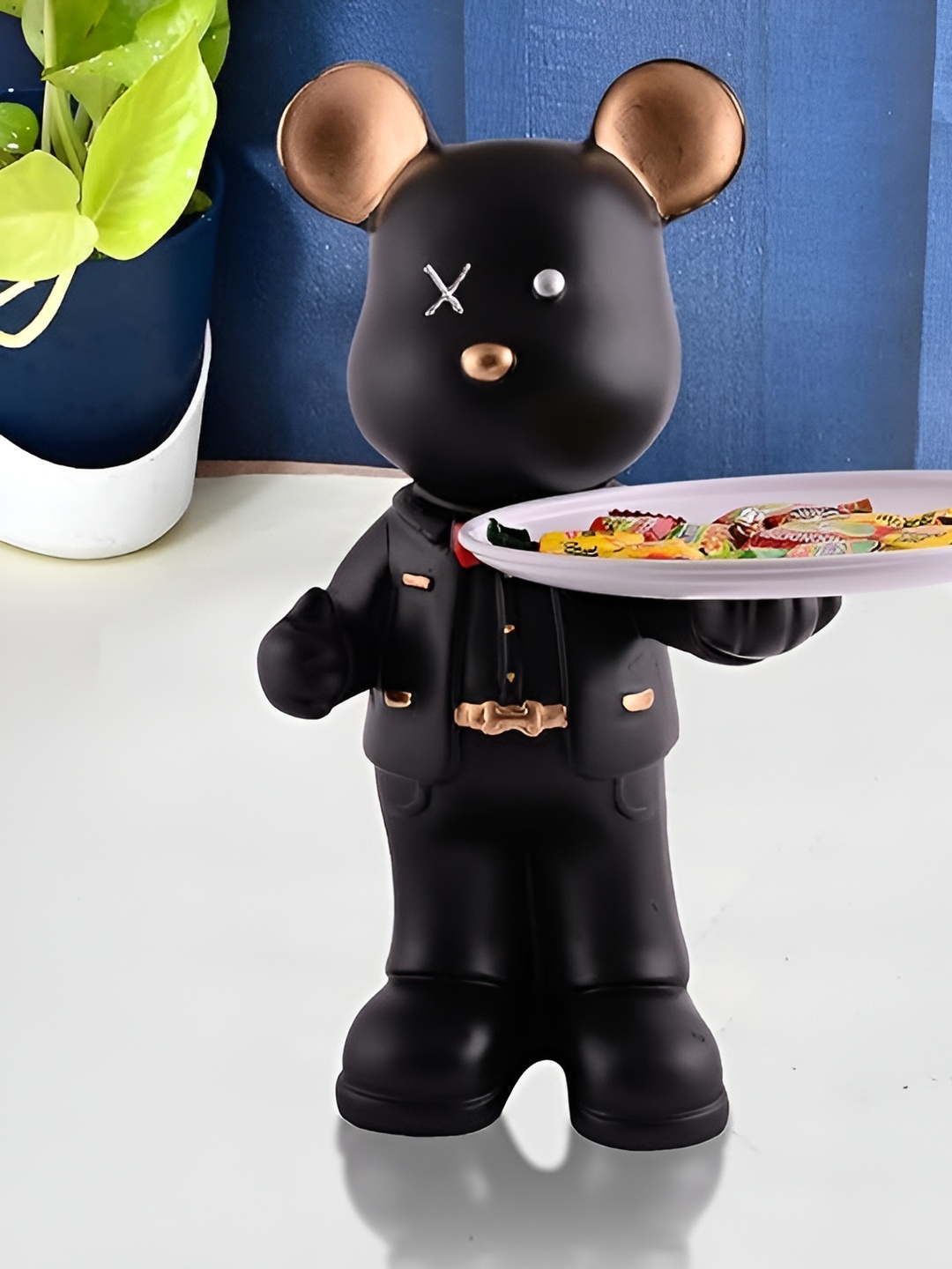

TECHEL Black Medium Figurine Showpiece