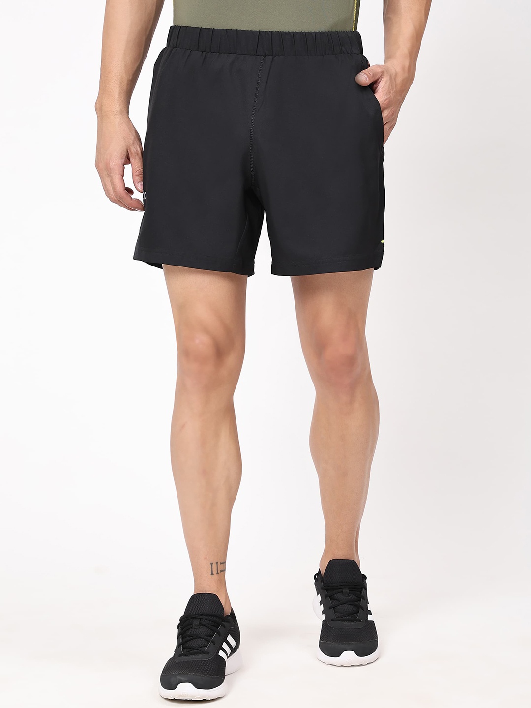 

DIDA Men Training or Gym Dri-FIT Sports Shorts, Black