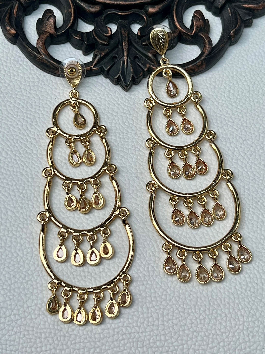 

Prettilicious Contemporary Chandbalis Earrings, Gold