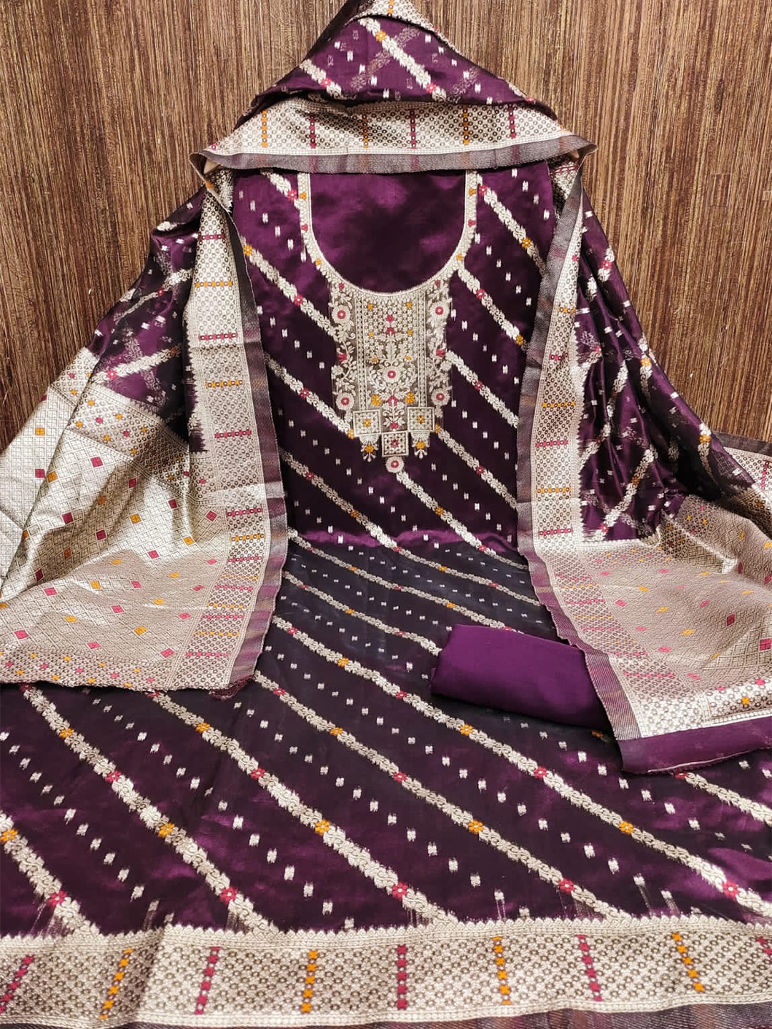 

ZEEPKART Woven Design Unstitched Dress Material, Burgundy