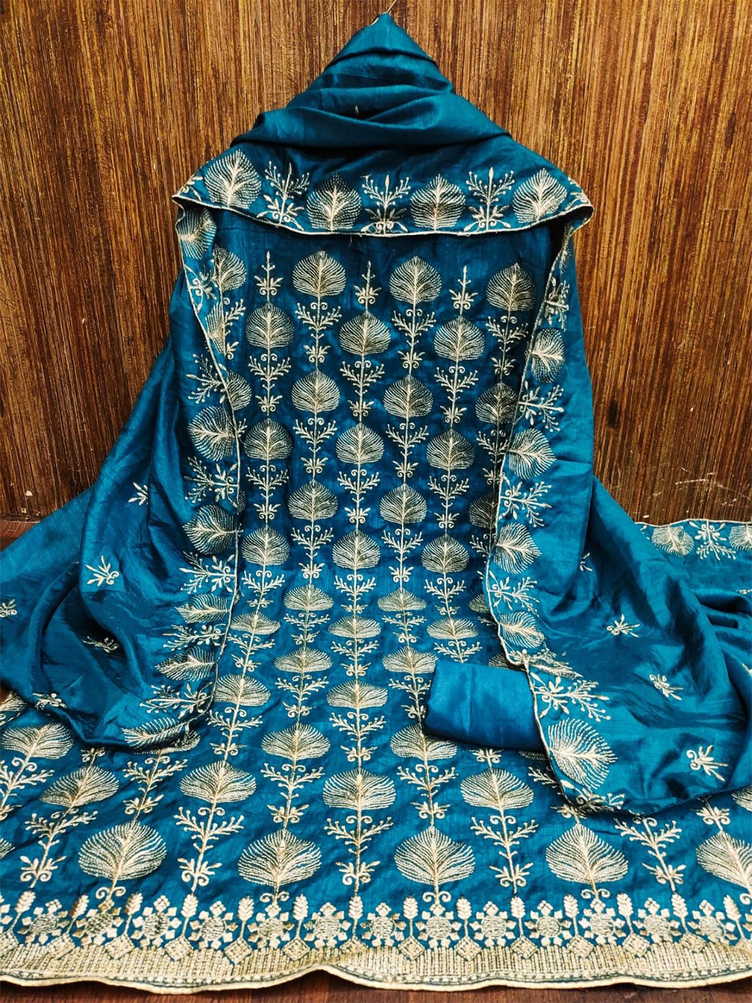 

ZEEPKART Embroidered Unstitched Dress Material, Blue