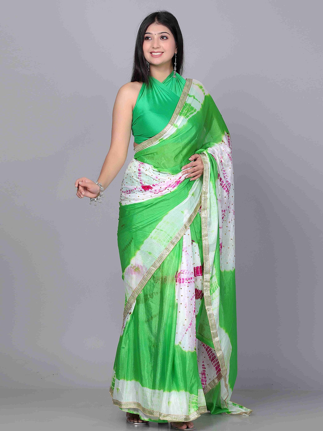 

VL SAREES Tie and Dye Beads and Stones Bandhani Saree, Green