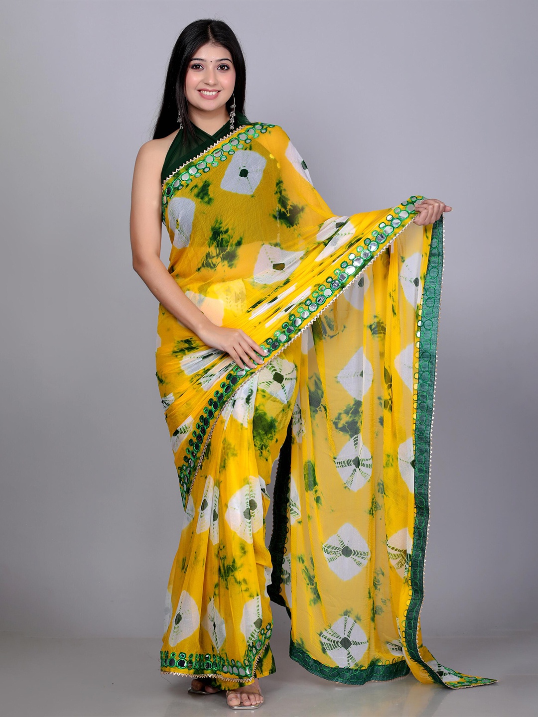 

VL SAREES Bandhani Mirror Work Pure Chiffon Bandhani Saree, Gold