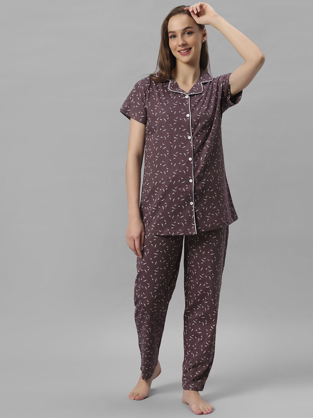 

DZZO Abstract Printed Pure Cotton Night suit, Brown