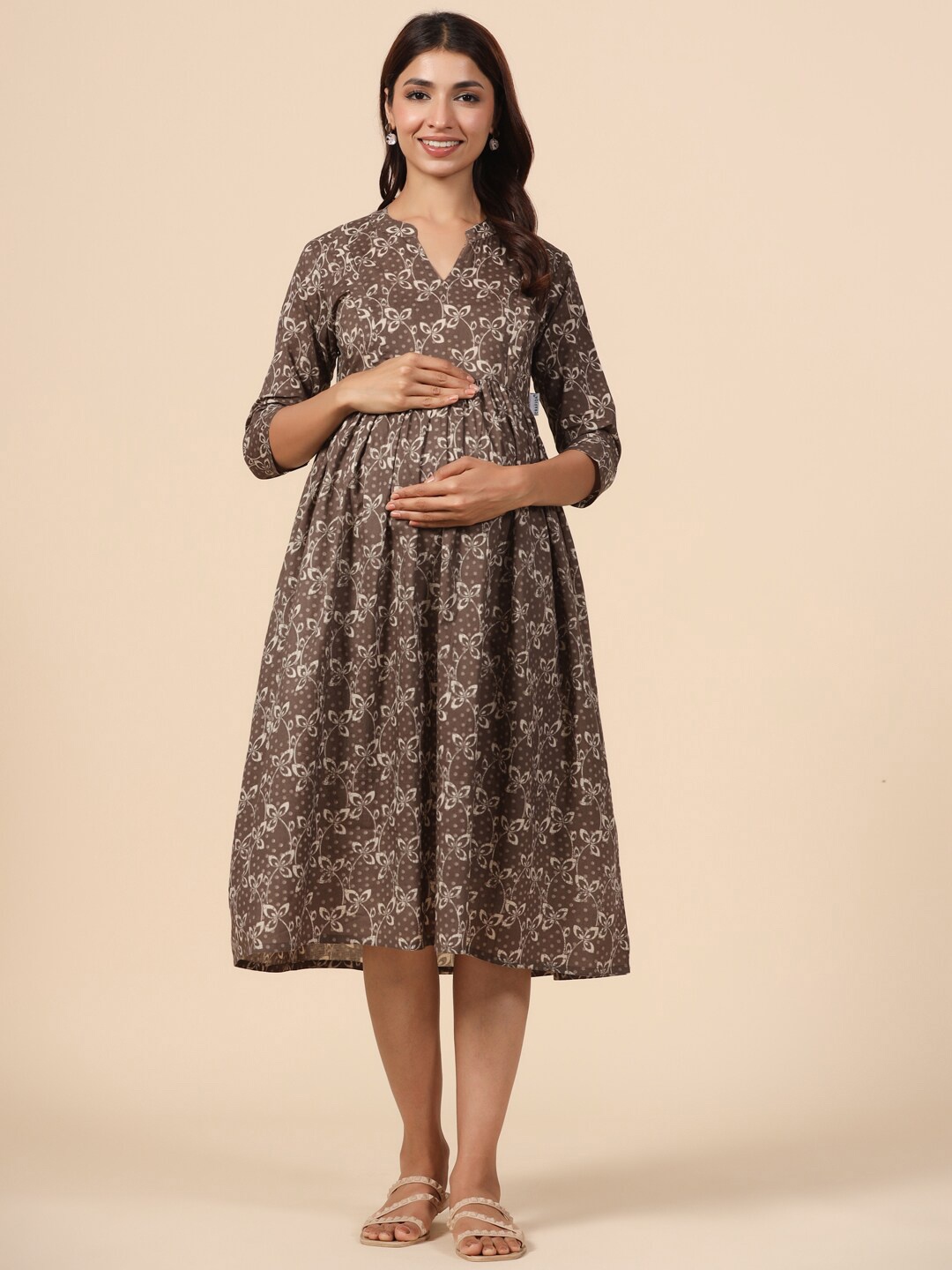 

CRAFIQA Ethnic Motifs Printed Pure Cotton Maternity Midi Nightdress, Brown