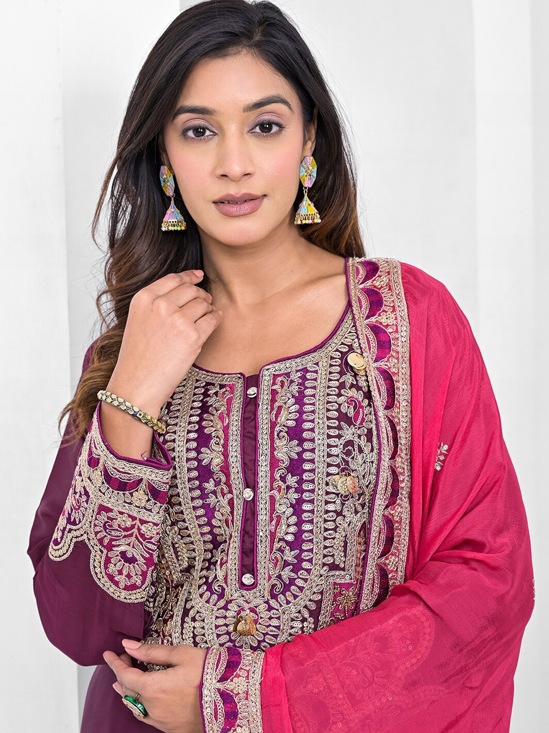 

Vishudh Women Embroidered Kurta Set With Matching Dupata, Burgundy