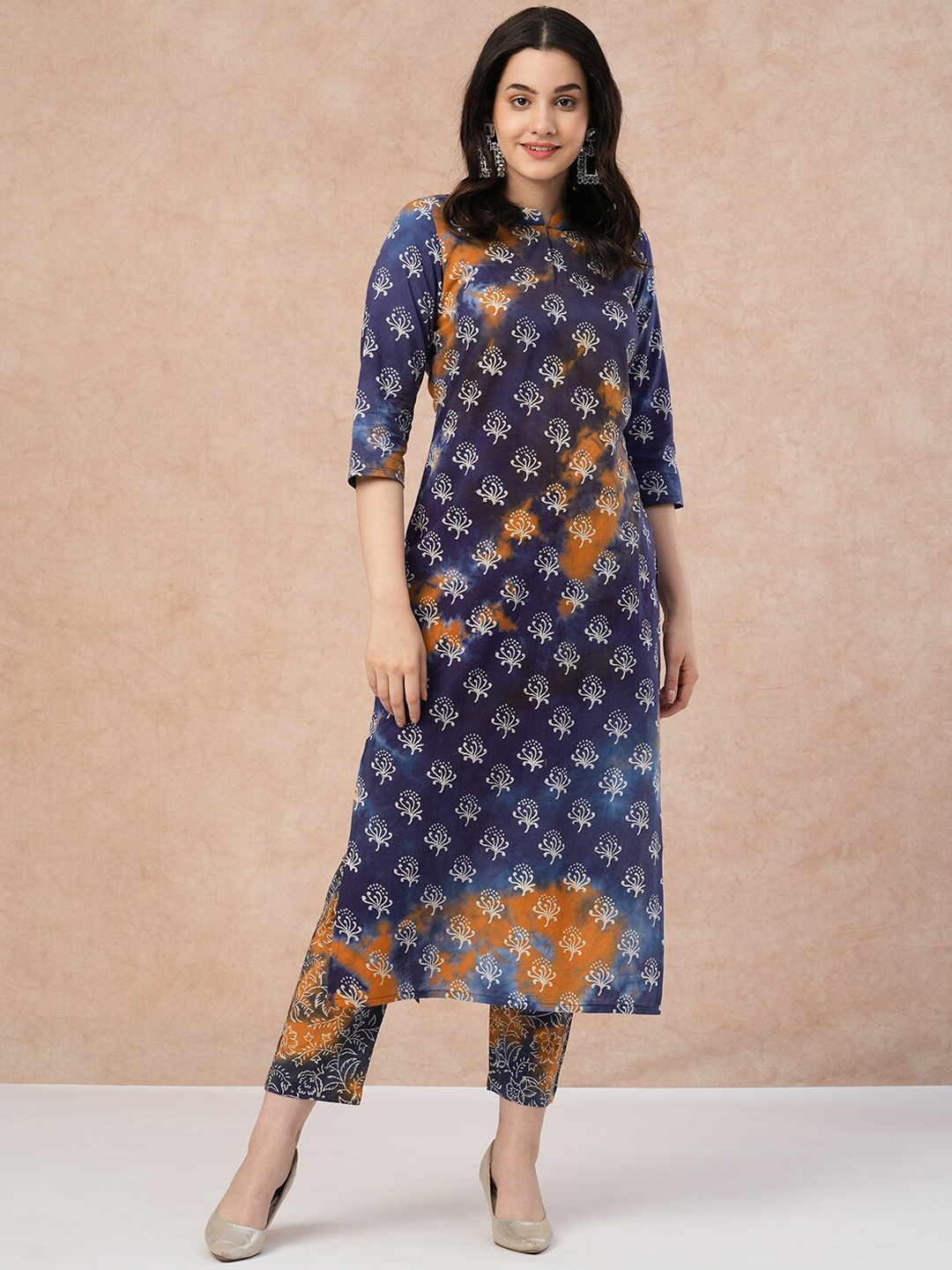 

KALINI Ethnic Motifs Printed Straight Kurta with Trousers, Blue