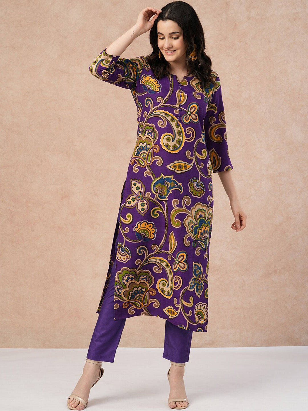 

KALINI Floral Printed Straight Kurta With Trouser, Violet