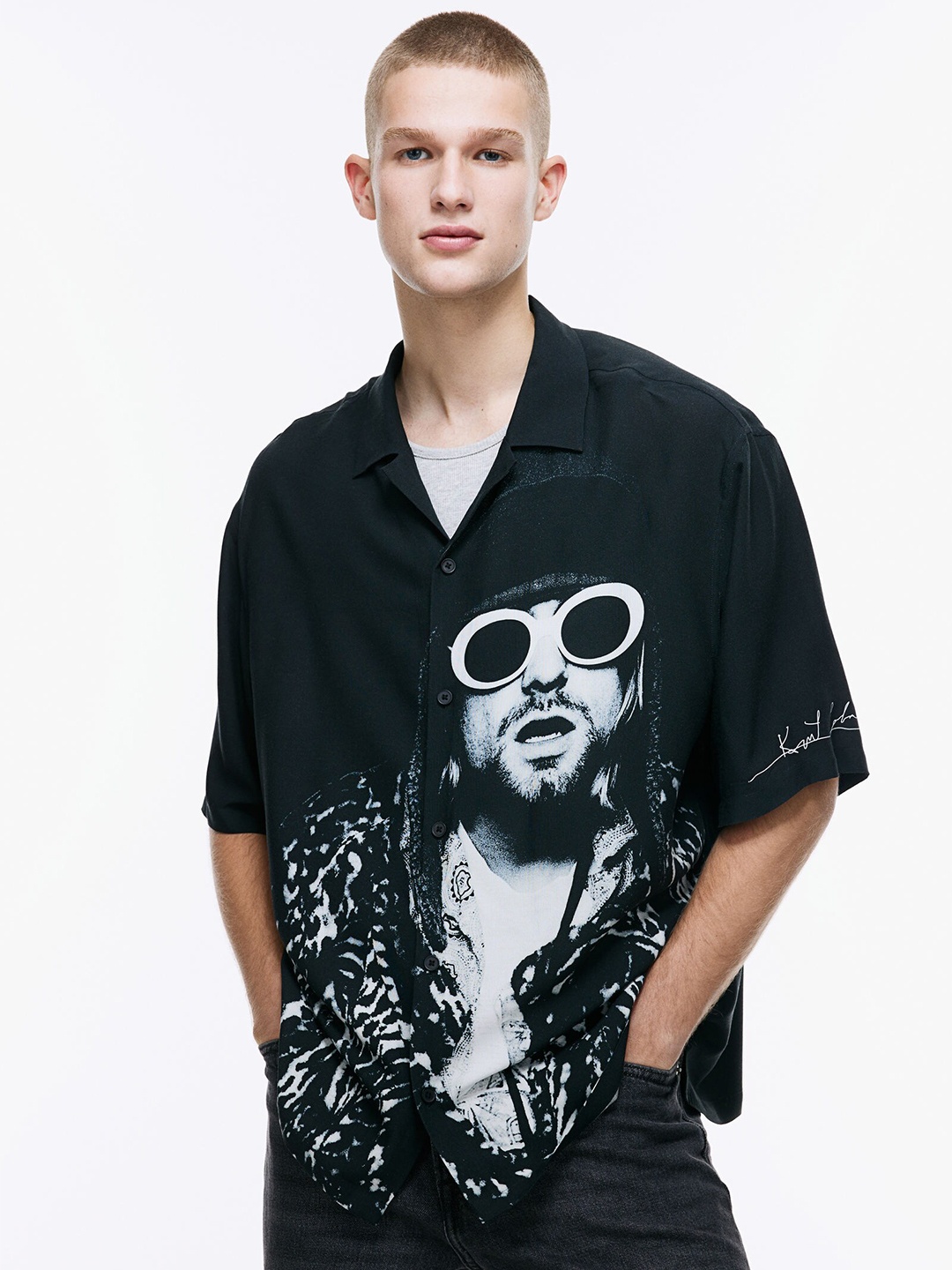 

H&M Relaxed Fit Patterned Resort Shirt, Black