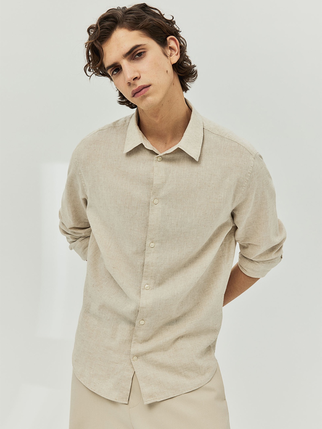 

H&M Regular Fit Linen-Blend shirt, Beige