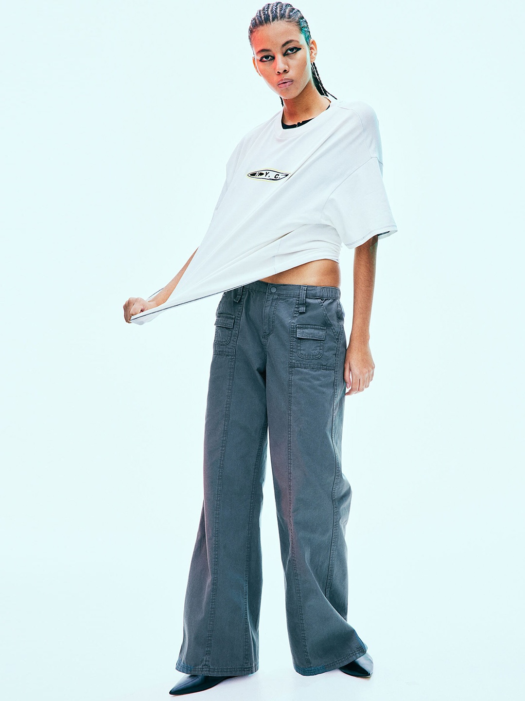 

H&M Women Canvas Cargo Trousers, Grey
