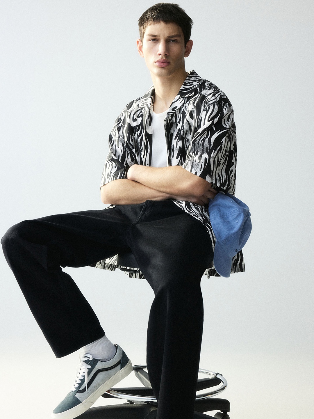 

H&M Pure Cotton Loose Fit Patterned Resort Shirt, Black
