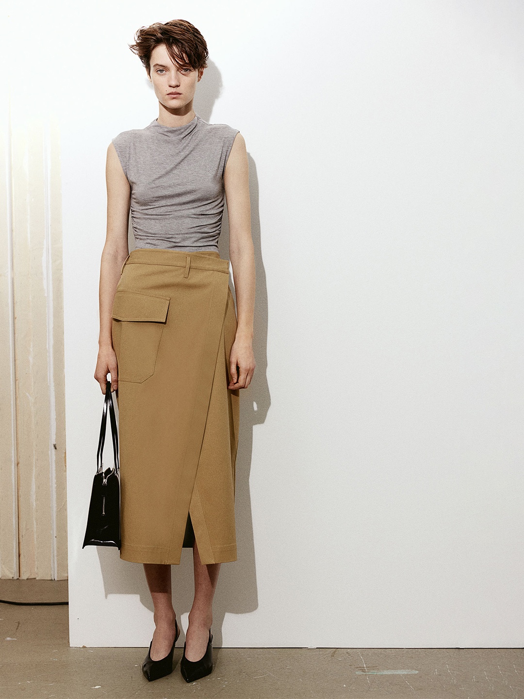 

H&M Cropped Turtleneck Top, Grey