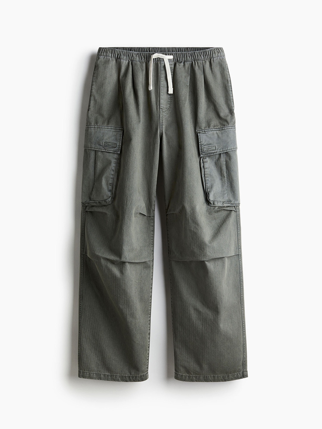 

H&M Men Cotton Loose Fit Cargo Trousers, Green
