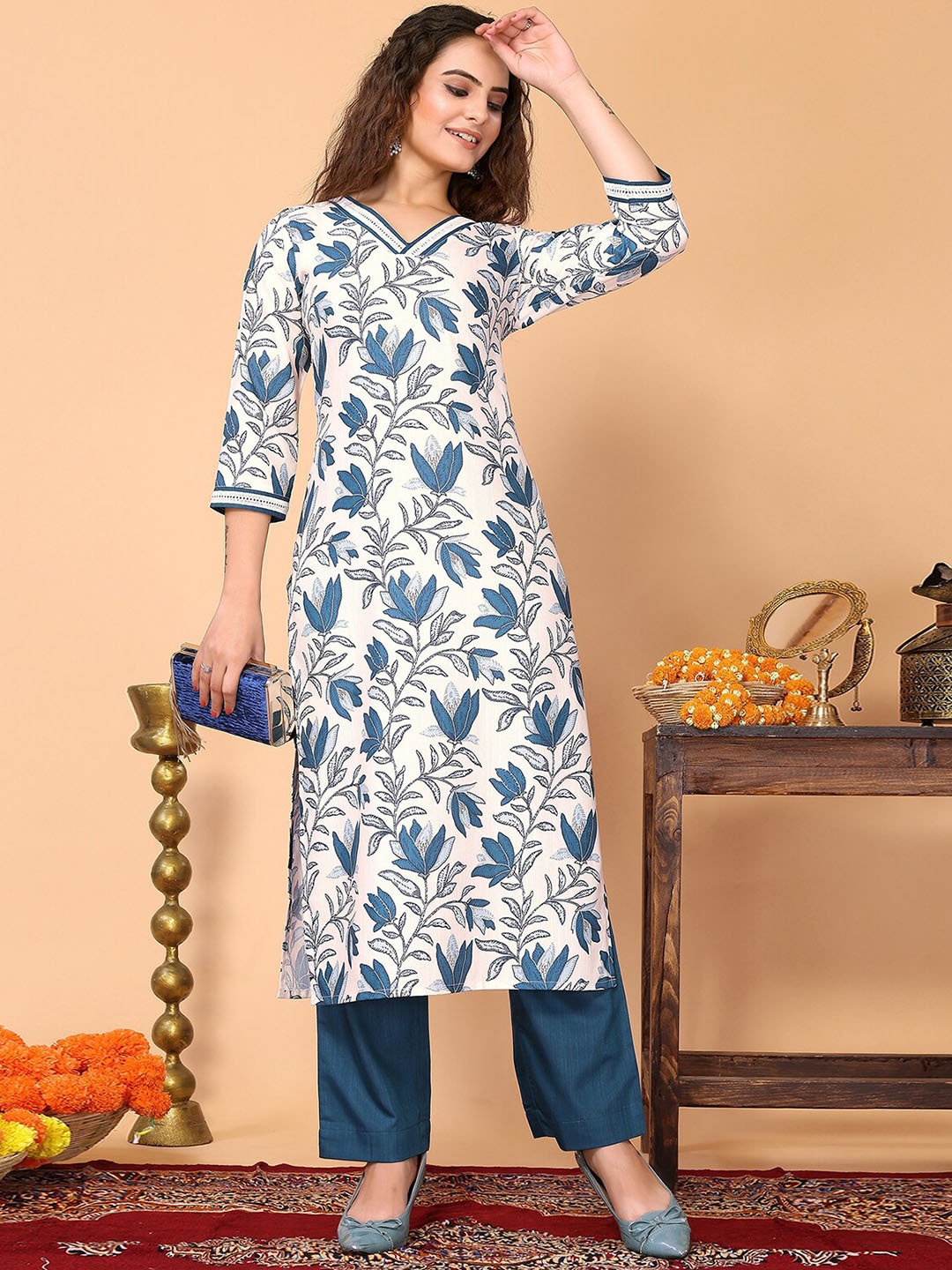 

ODETTE Floral Printed Regular Straight Kurta with Palazzos, White