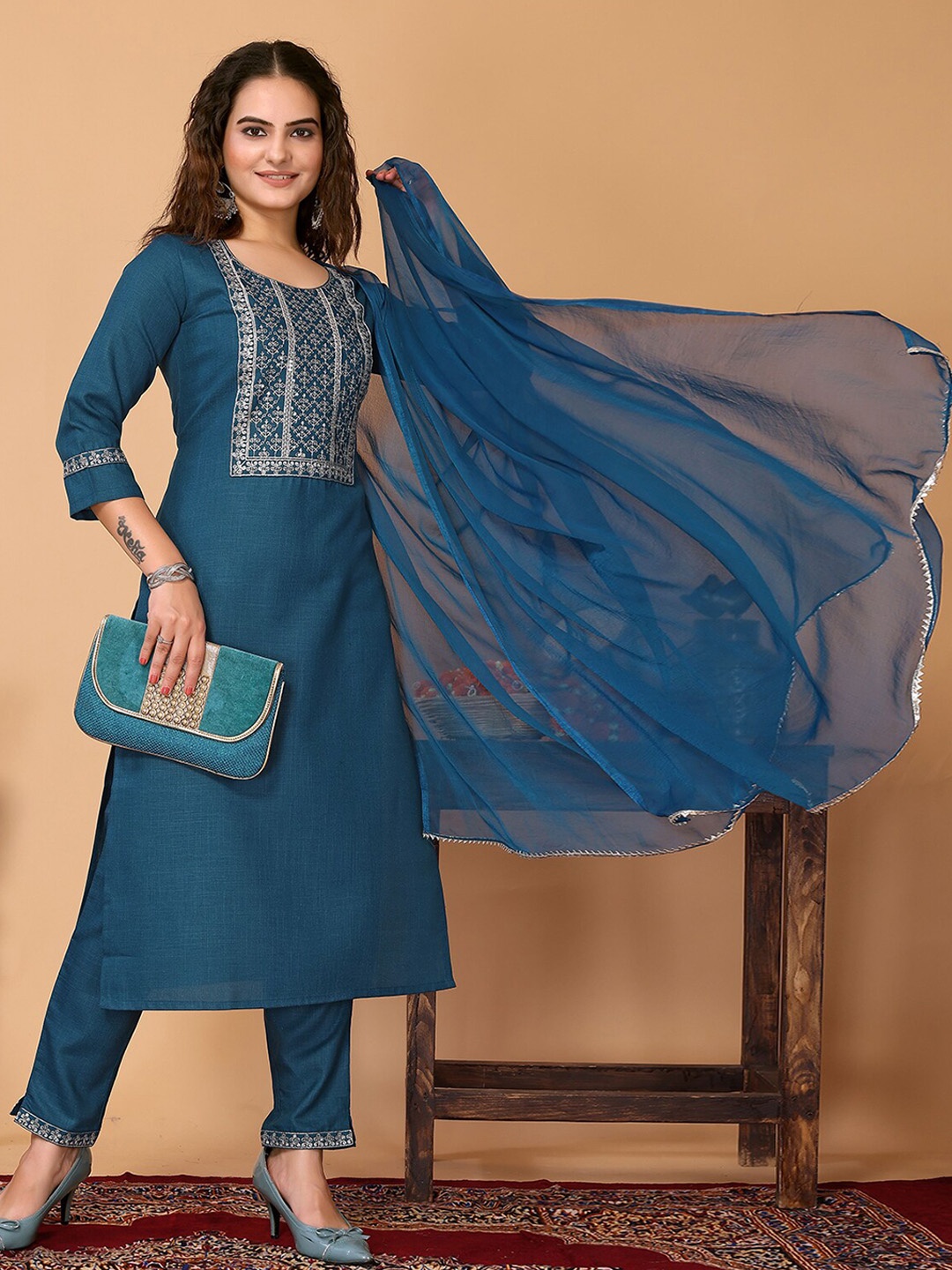 

ODETTE Floral Yoke Design Regular Thread Work Kurta With Trousers & Dupatta, Blue