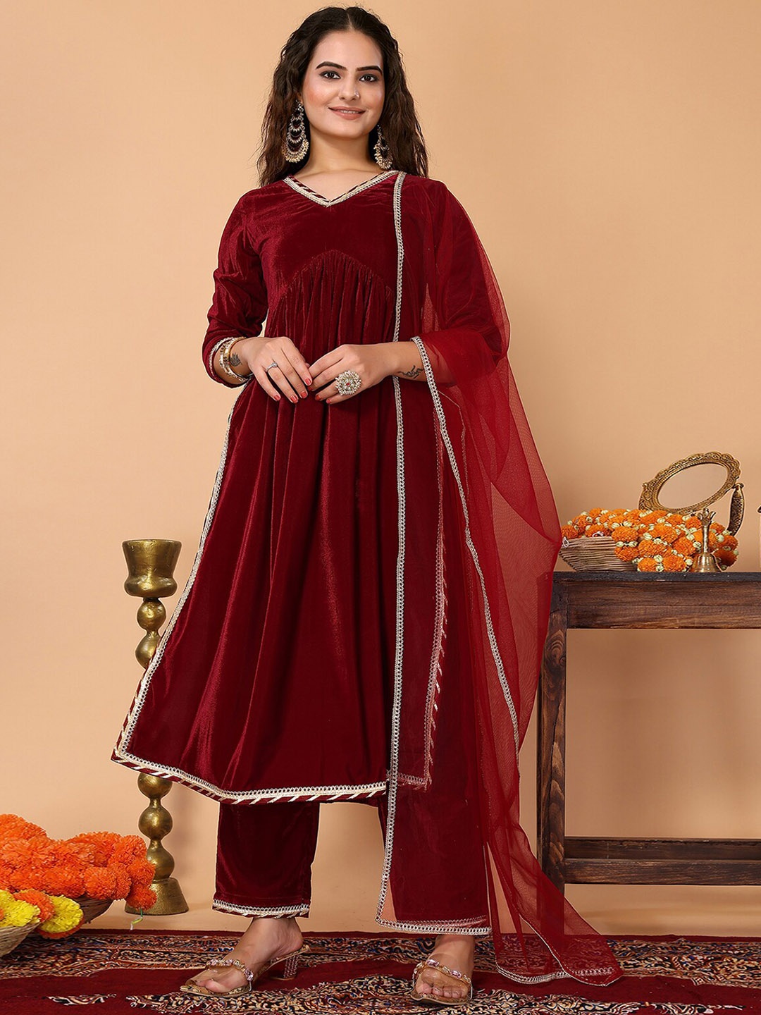 

ODETTE Gotta Patti Velvet Empire Kurta With Trousers & Dupatta, Maroon