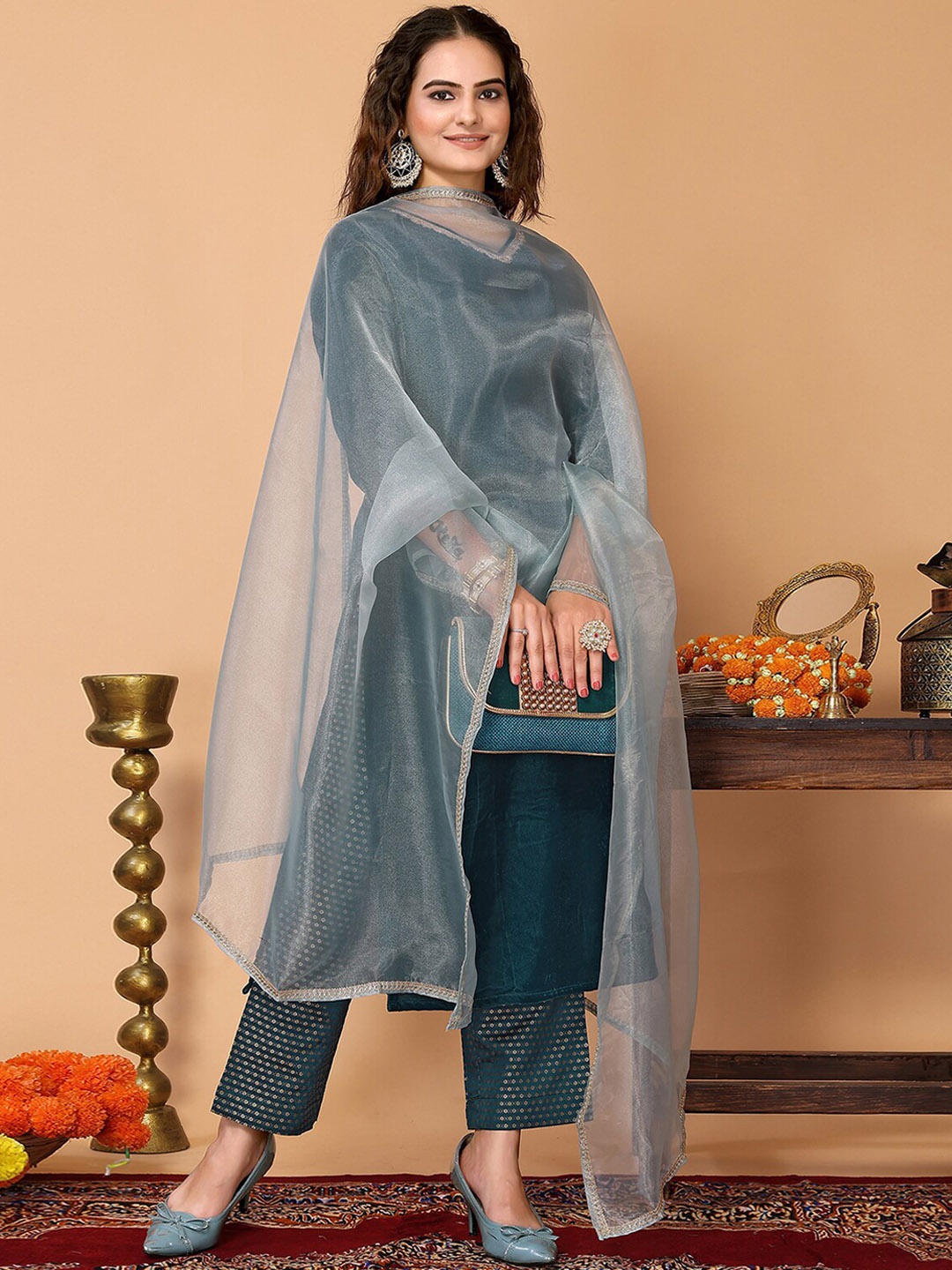 

ODETTE Regular Velvet Kurta with Trousers & Dupatta, Teal