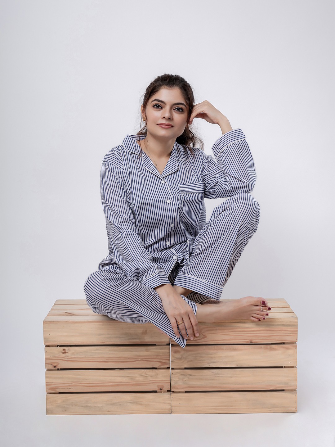

MASU LIVING Striped Lapel Collar Pure Cotton Shirt With Pyjamas, Blue