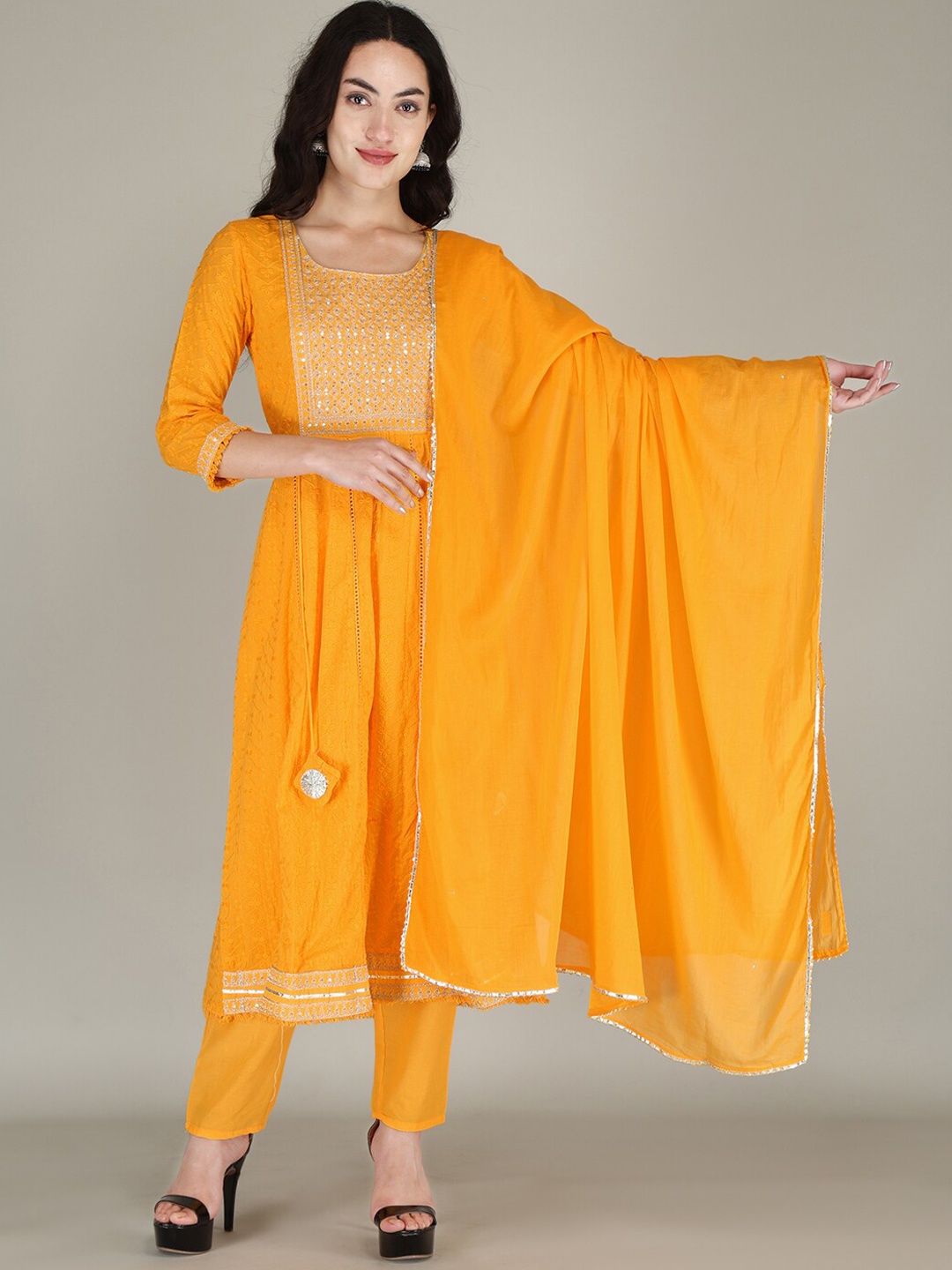 

PARTHVI Ethnic Motifs Embroidered Regular Kurta with Trousers & Dupatta, Yellow