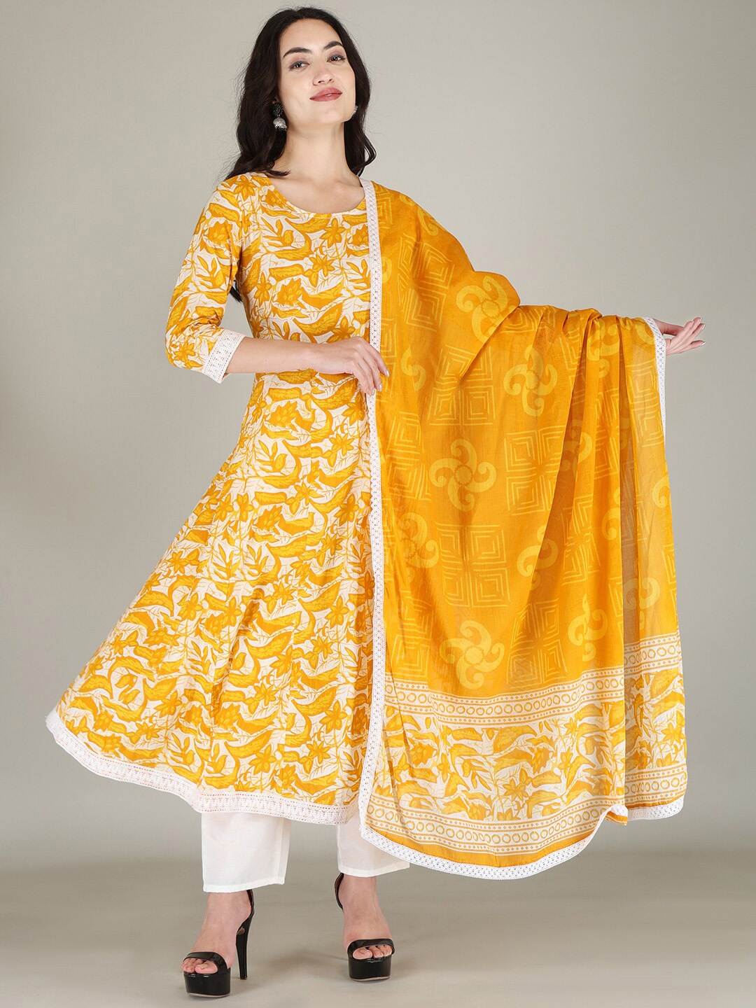 

PARTHVI Floral Printed Anarkali Kurta & Trousers With Dupatta, Mustard