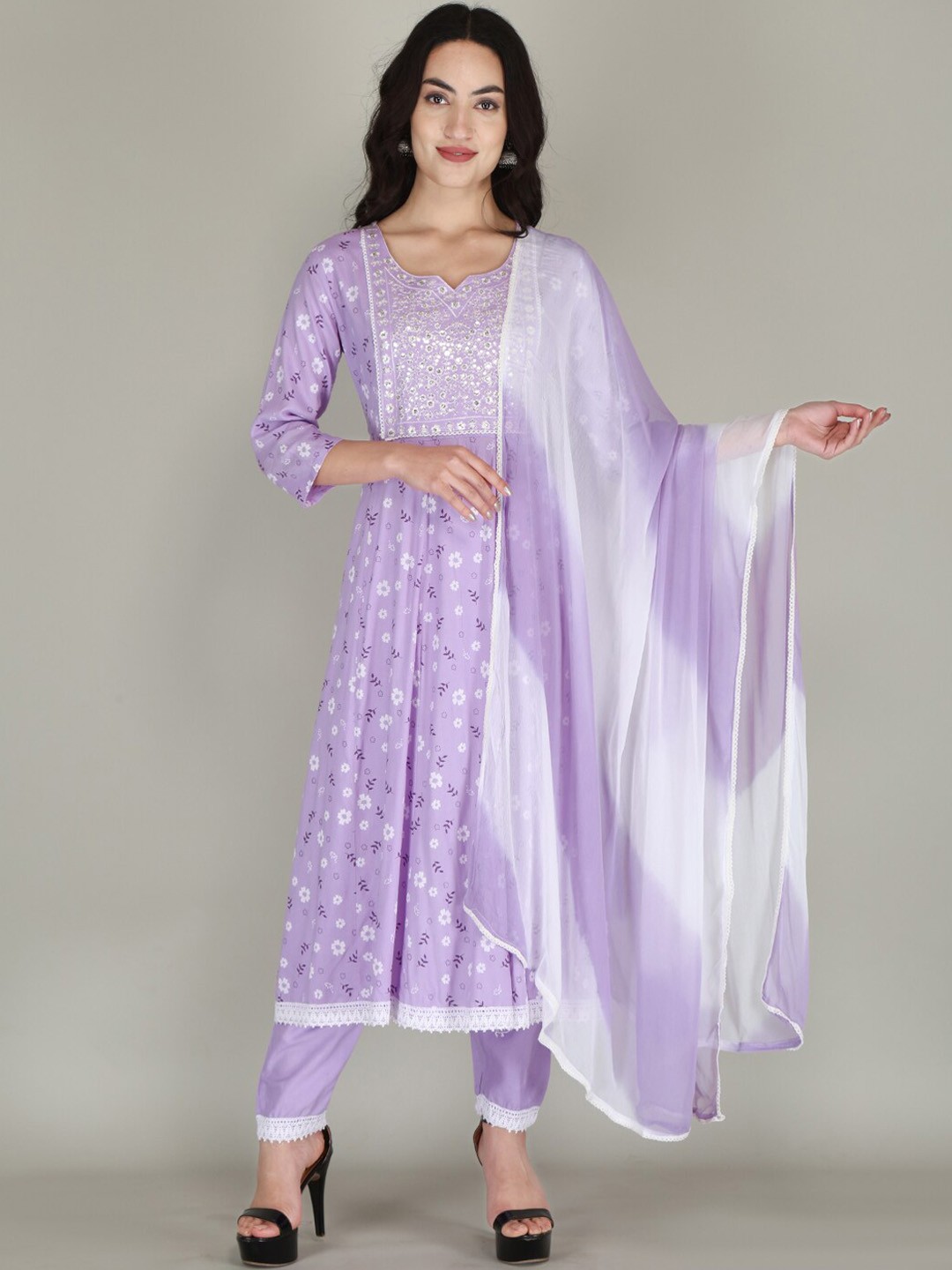 

PARTHVI Floral Printed Phulkari Straight Kurta With Palazzos & Dupatta, Lavender