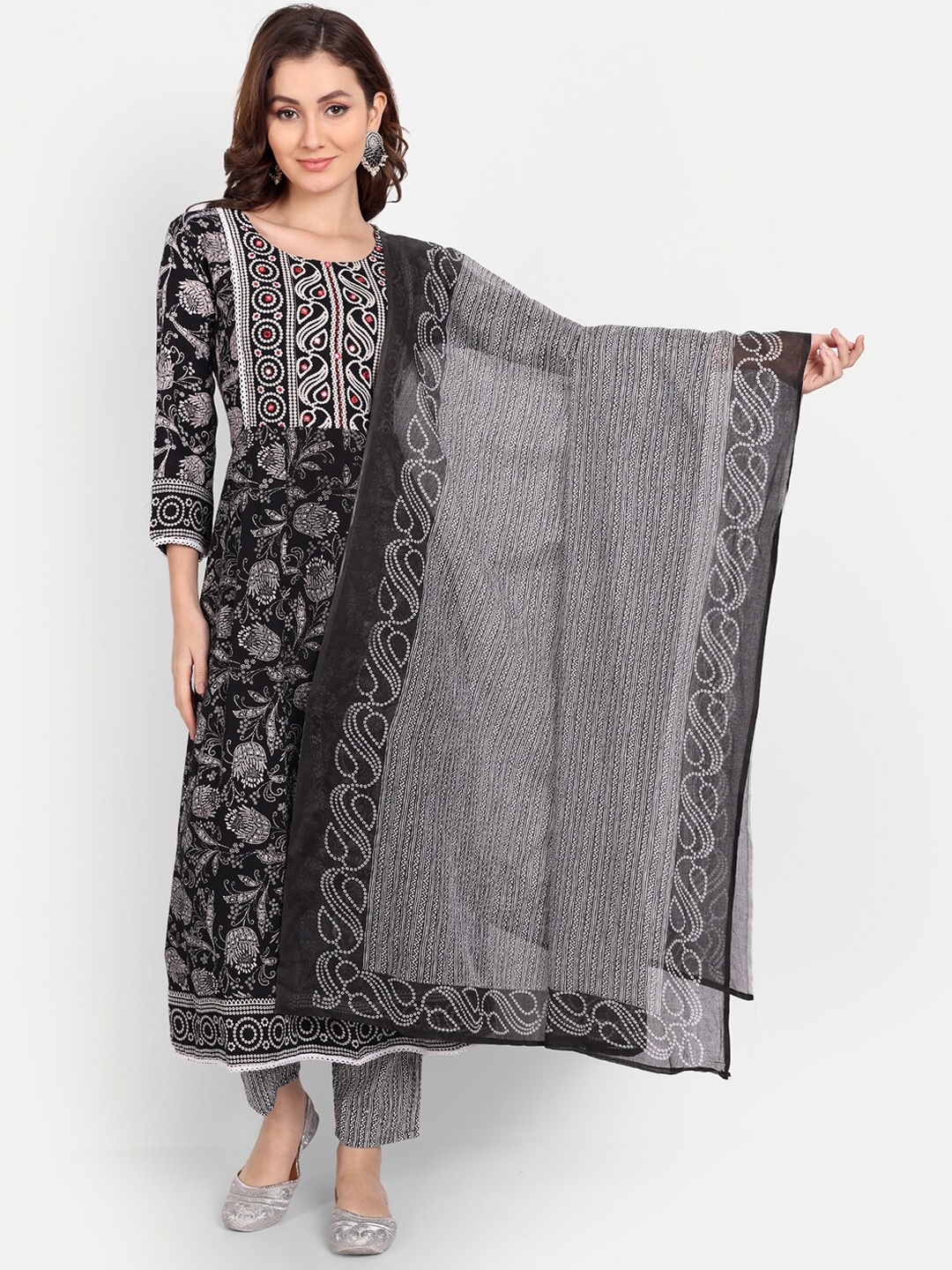 

PARTHVI Ethnic Motifs Printed Mirror Work Straight Kurta With Trousers & Dupatta, Black