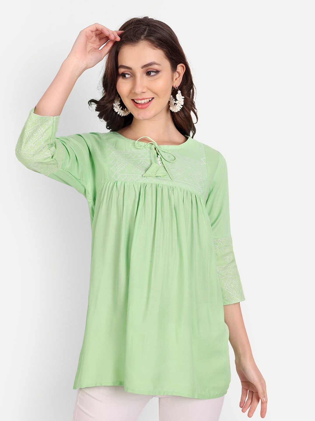 

PARTHVI Embroidered Tie-Up Neck Thread Work Kurti, Green