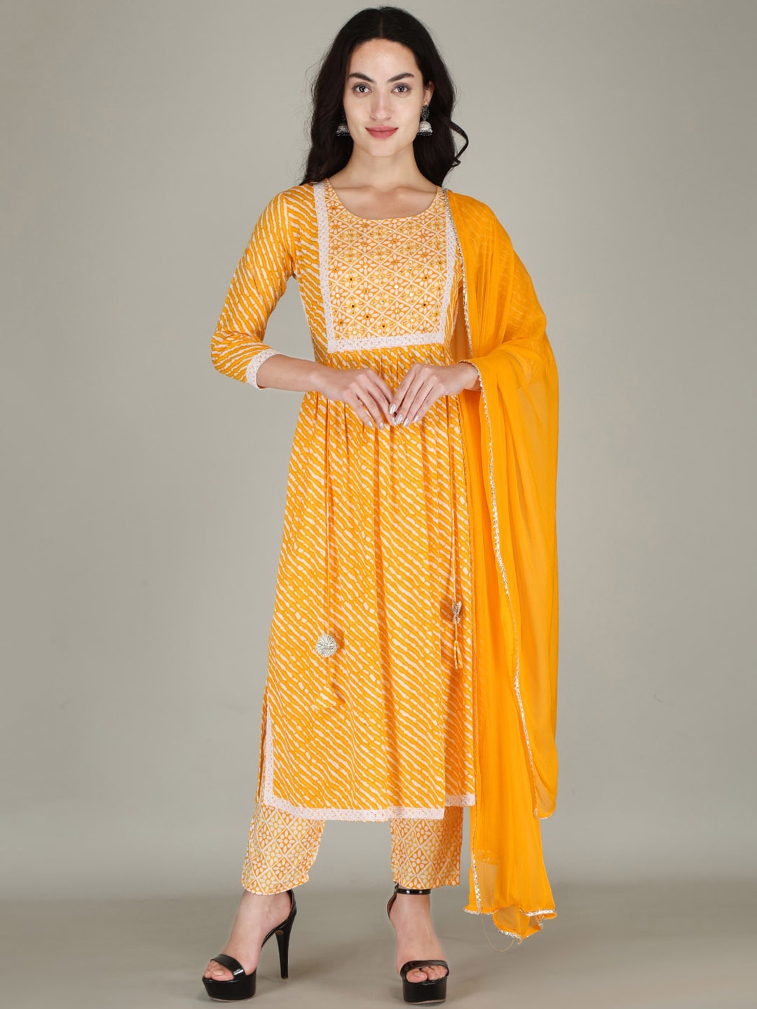 

PARTHVI Abstract Printed Thread Work Straight Kurta With Trousers & Dupatta, Yellow