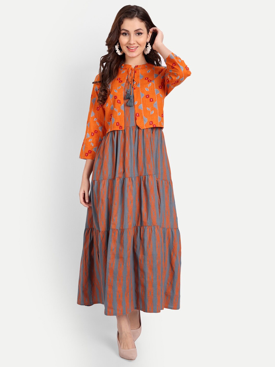 

PARTHVI Printed Embroidered Phulkari Kurti, Orange