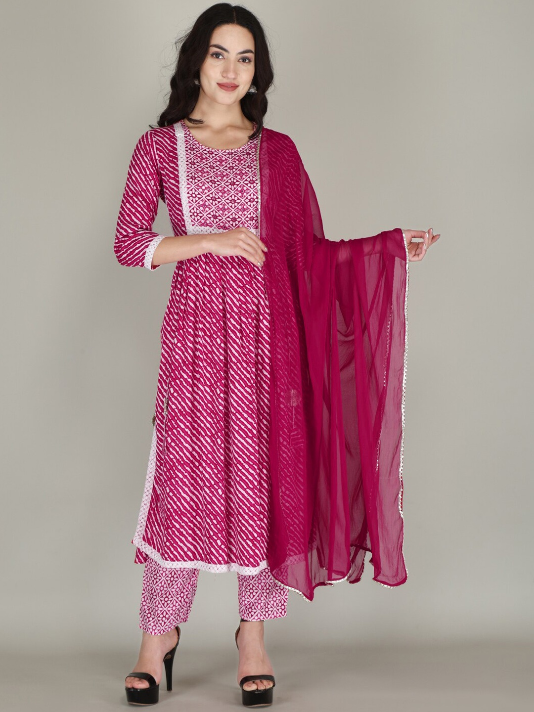 

PARTHVI Leheriya Printed Regular Thread Work Kurta With Trousers & Dupatta, Pink