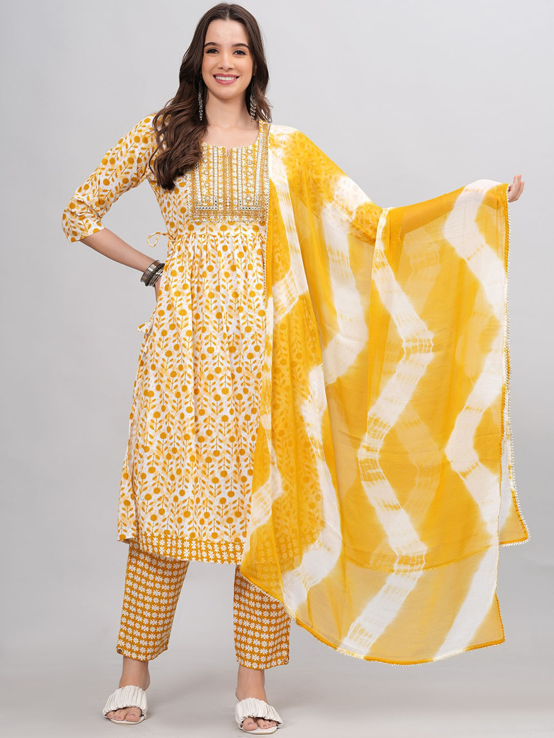 

HIGHLIGHT FASHION EXPORT Floral Printed Pure Cotton A-Line Kurta & Trousers With Dupatta, Yellow