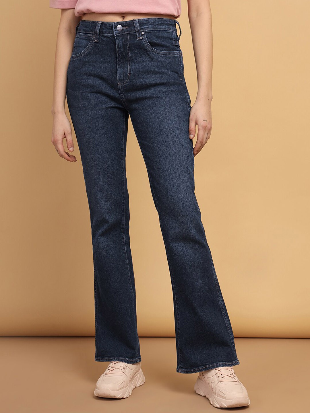 

Wrangler Women Bootcut High-Rise Stretchable Jeans, Blue