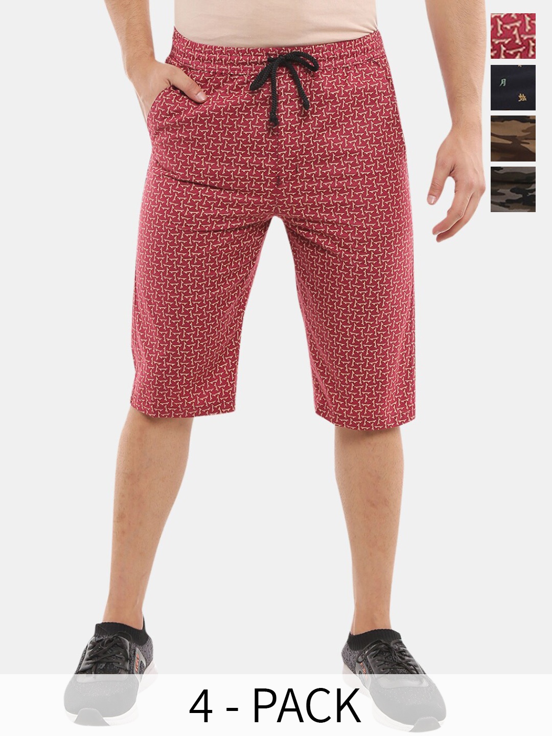 

V-Mart Men Camouflage Printed Shorts, Maroon