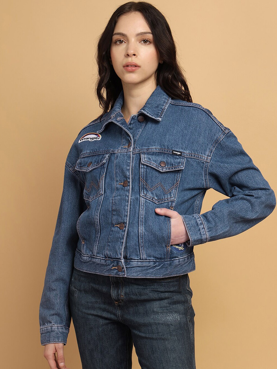 

Wrangler Women Washed Crop Denim Jacket with Embroidered, Blue