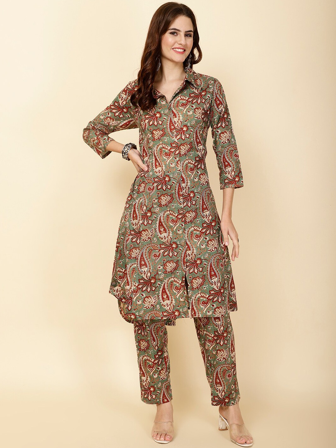 

Meena Bazaar Paisley Printed Shirt Collar A-Line Kurta with Trousers, Green