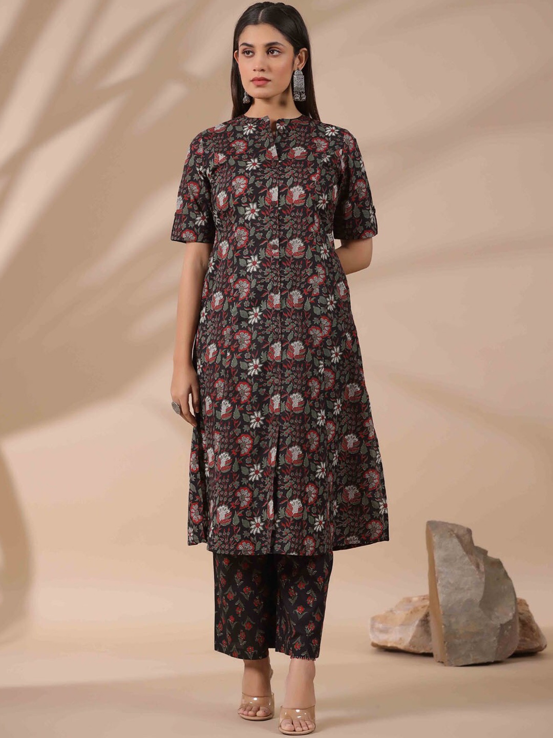

Meena Bazaar Floral Printed A-Line Regular Kurta with Palazzos, Black