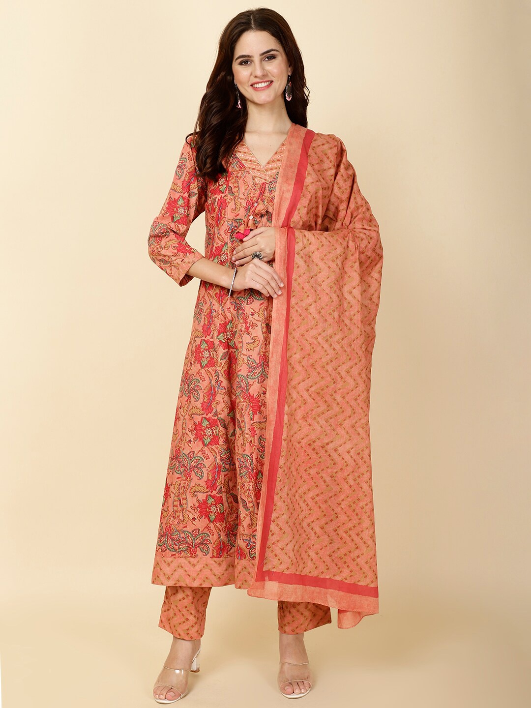 

Meena Bazaar Floral Printed Thread Work Straight A-Line Kurta With Trousers & Dupatta, Peach