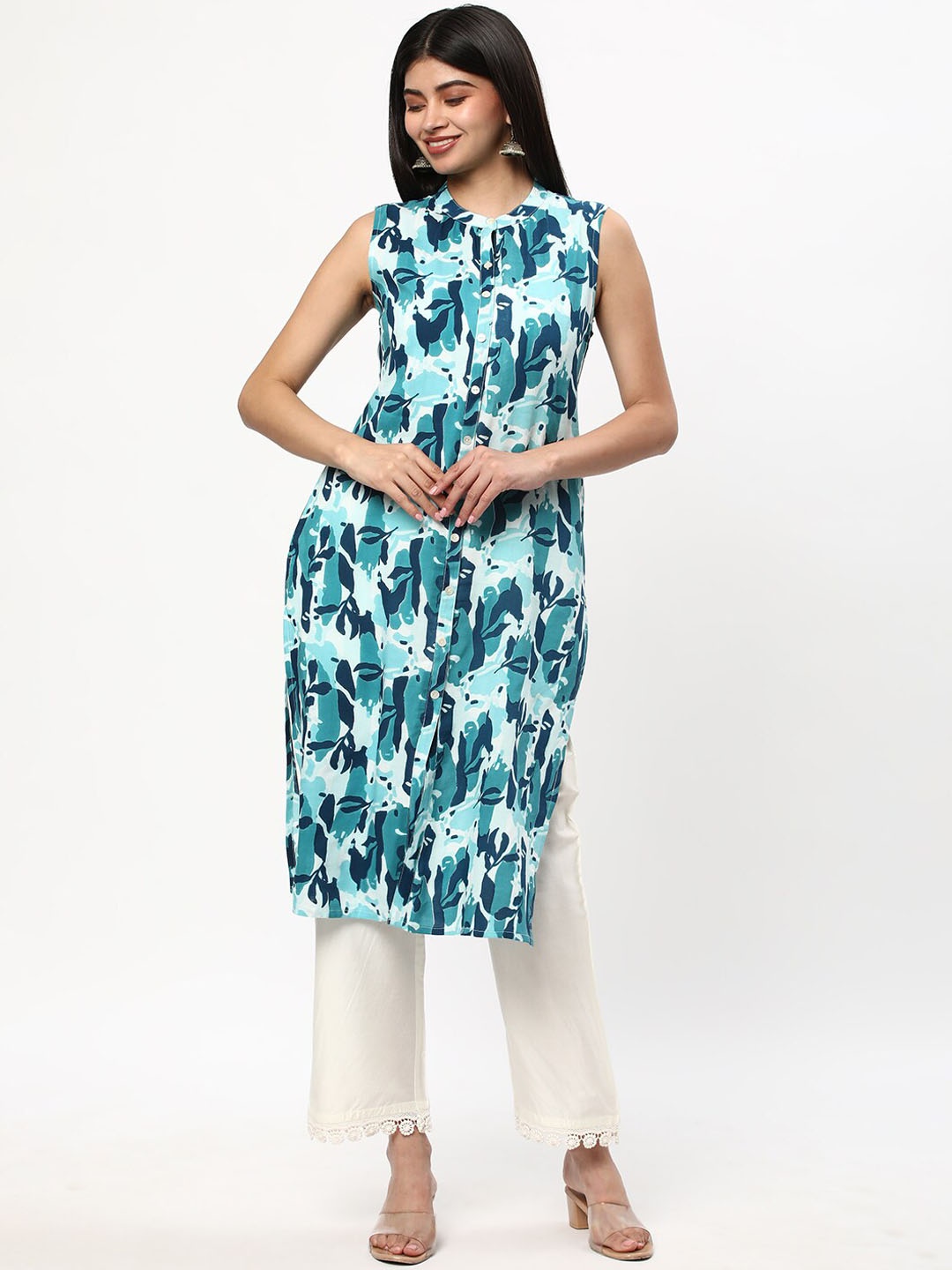 

R&B Women Printed Thread Work Kurta, Blue